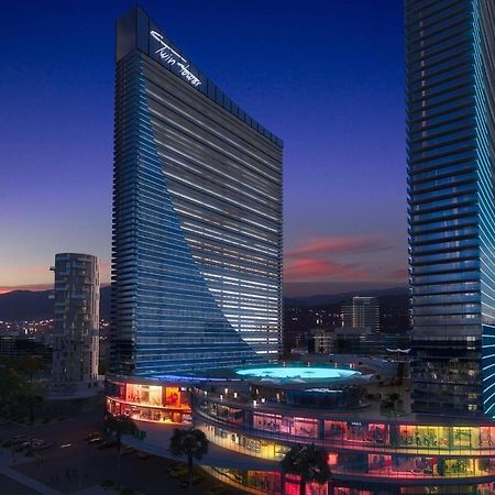 Panorama Aparthotel Orbi City Batumi Exterior foto