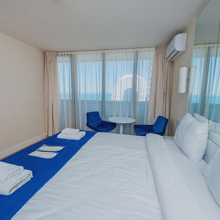 Panorama Aparthotel Orbi City Batumi Exterior foto