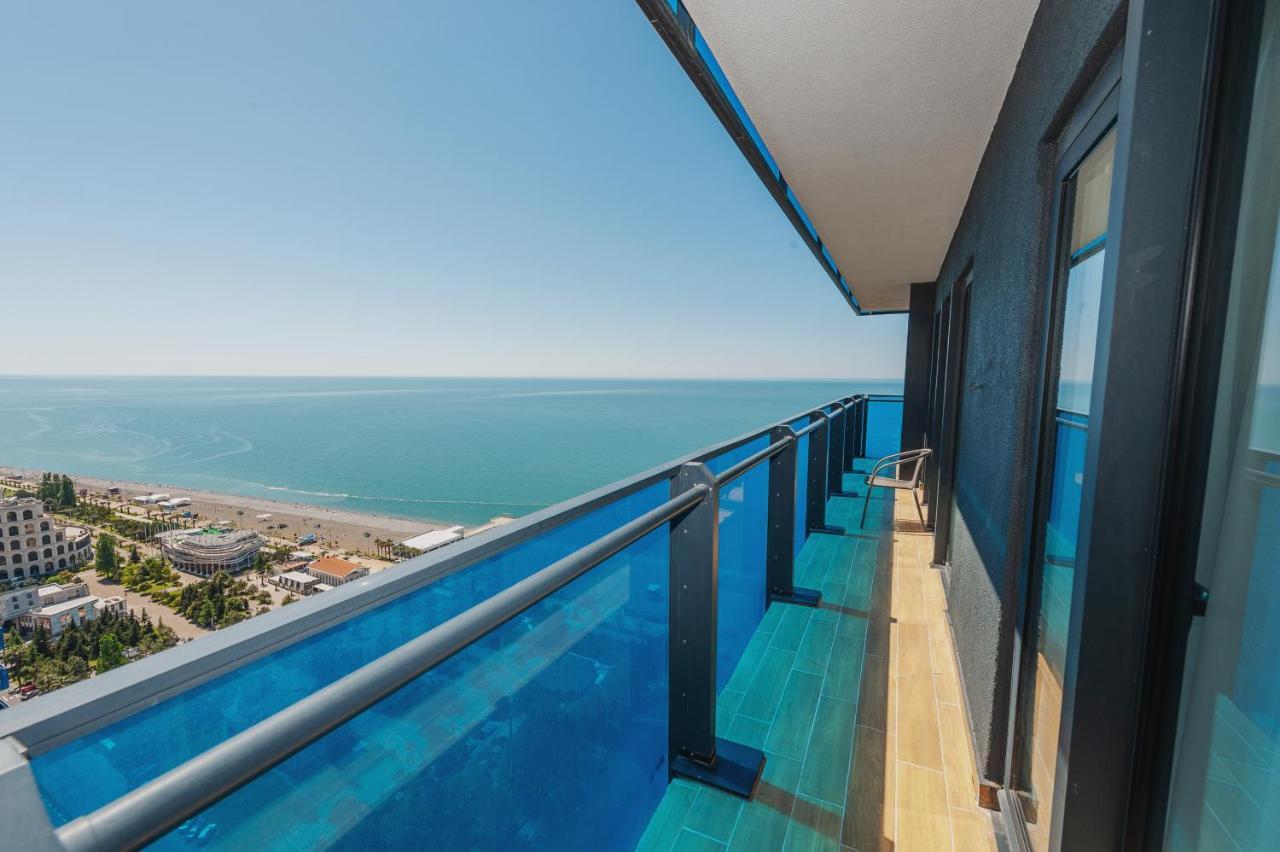 Panorama Aparthotel Orbi City Batumi Exterior foto
